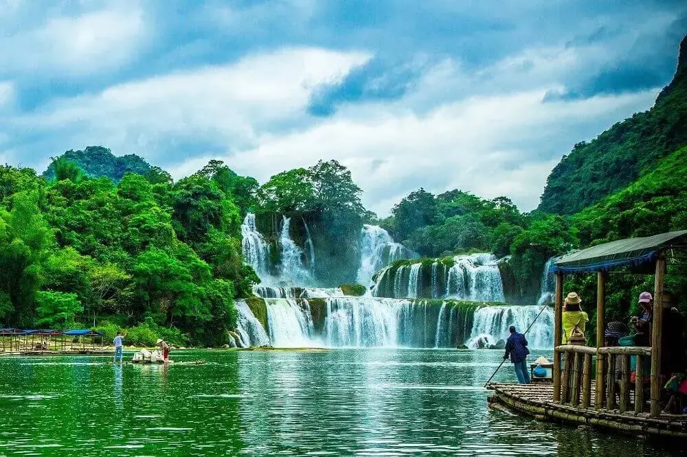 detian_falls_vietnam_china_waterfall