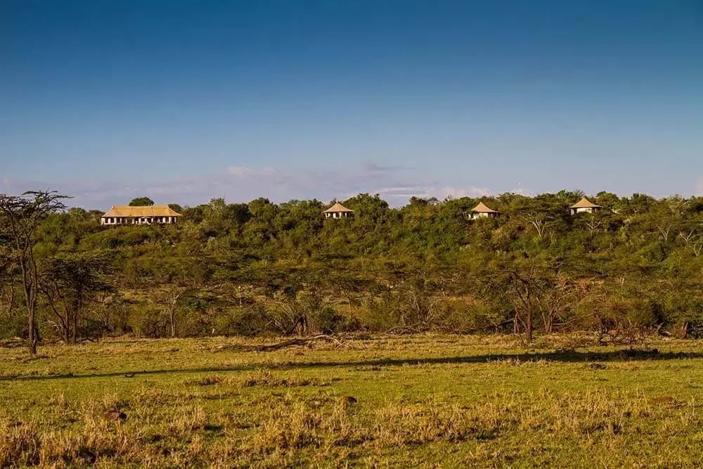 hemingways_ol_seki-lodge_exterior_overview-kenya