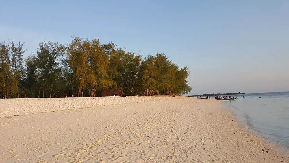 kendwa_beach_in_zanzibar