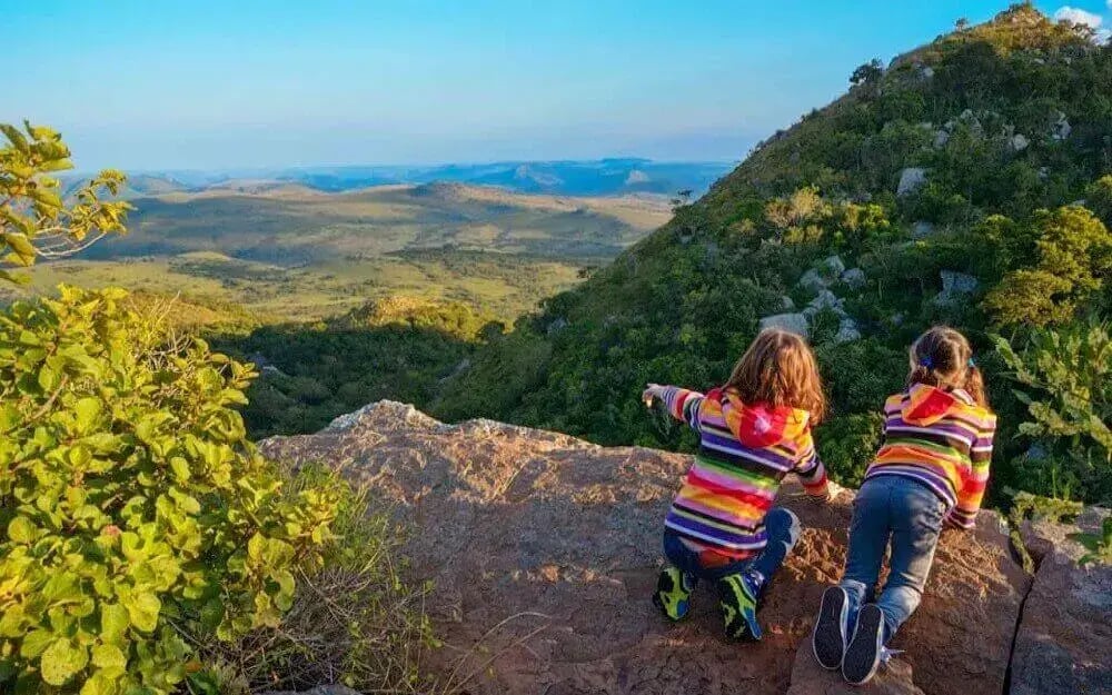 kids_mountain_view_top_south_africa_safari