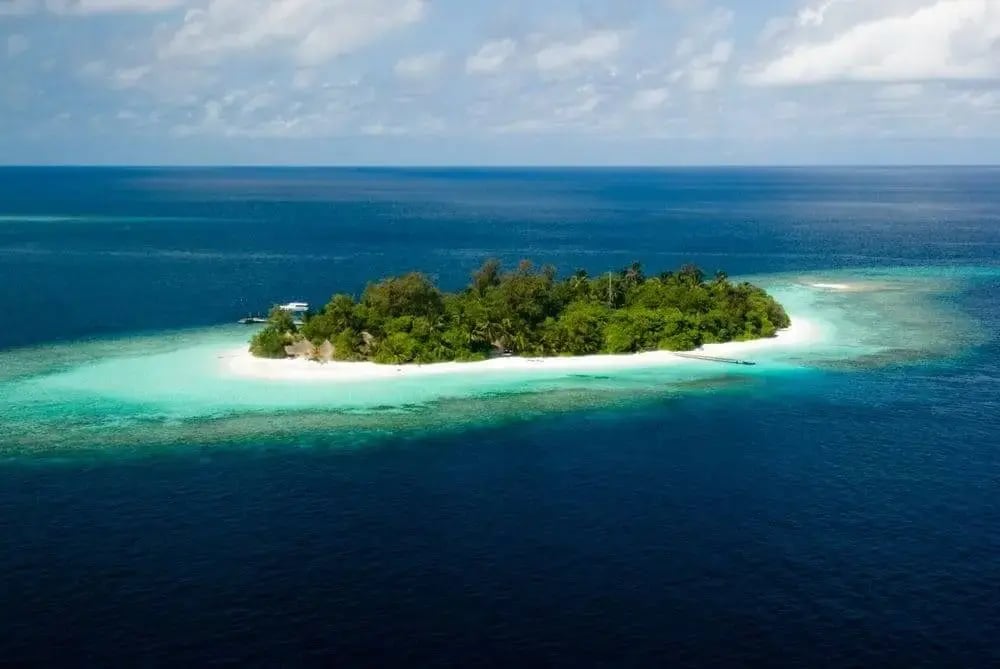 maldives_island_from_sky