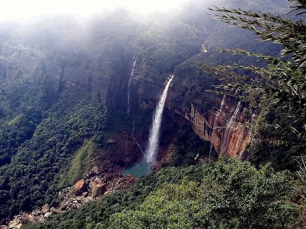 nohkalikai_falls_india_waterfall