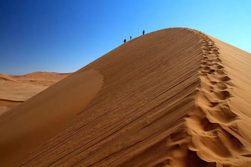 sand_dune_desert_in_namibia (1)
