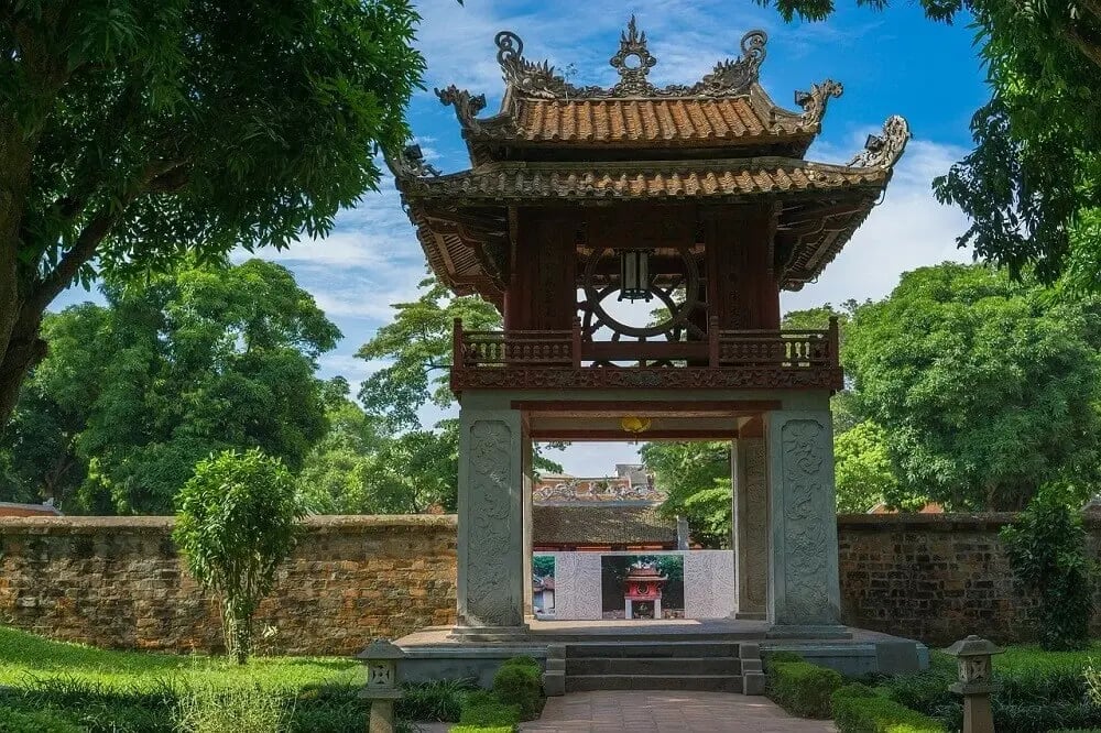 van-mieu-temple-of-literature-hanoi-vietnam